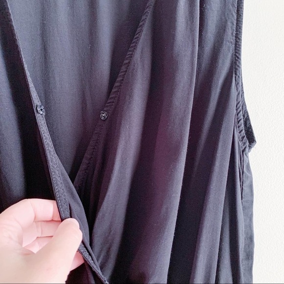 SEEK‎ The Label • Black Sleeveless Short Romper, Plunge Neckline, Size XS - Picture 7 of 14